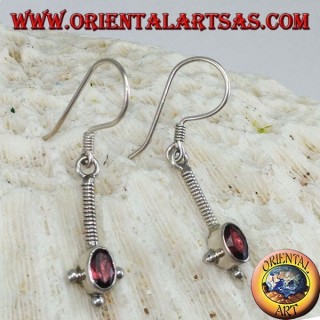 Orecchini in argento  con granato ovale sfaccettato