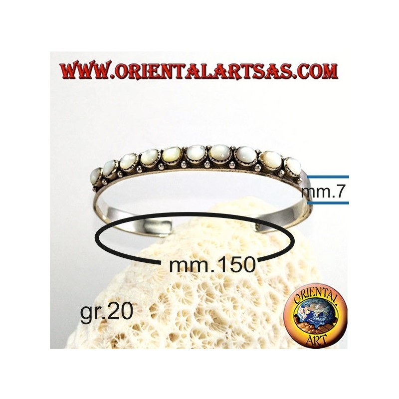 Pulsera de plata rígida con madre perlas redondas