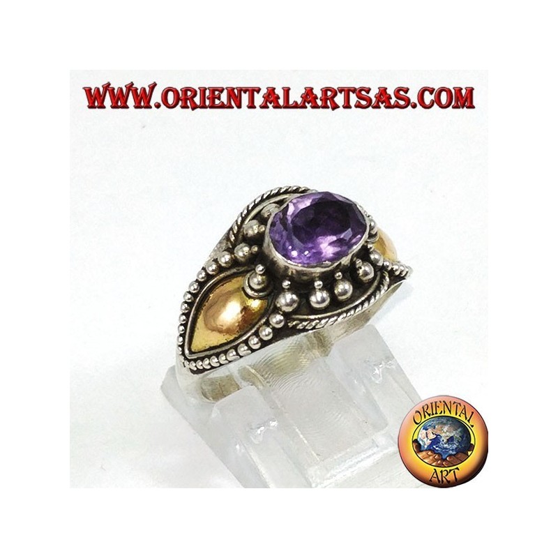 Anillo de plata con amatista y placas de oro