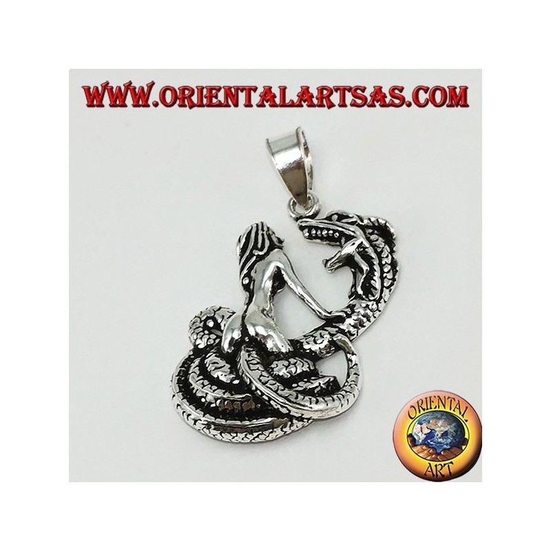 Silver pendant woman tamer of the dragon (large)