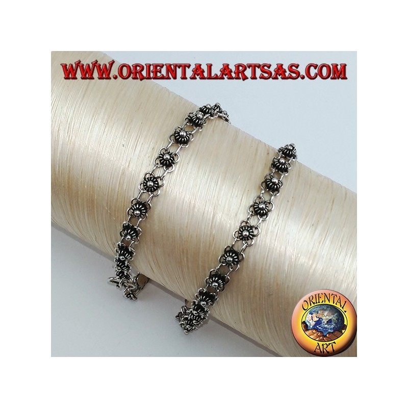 Collier en argent travaillant avec de petites fleurs (girogola)