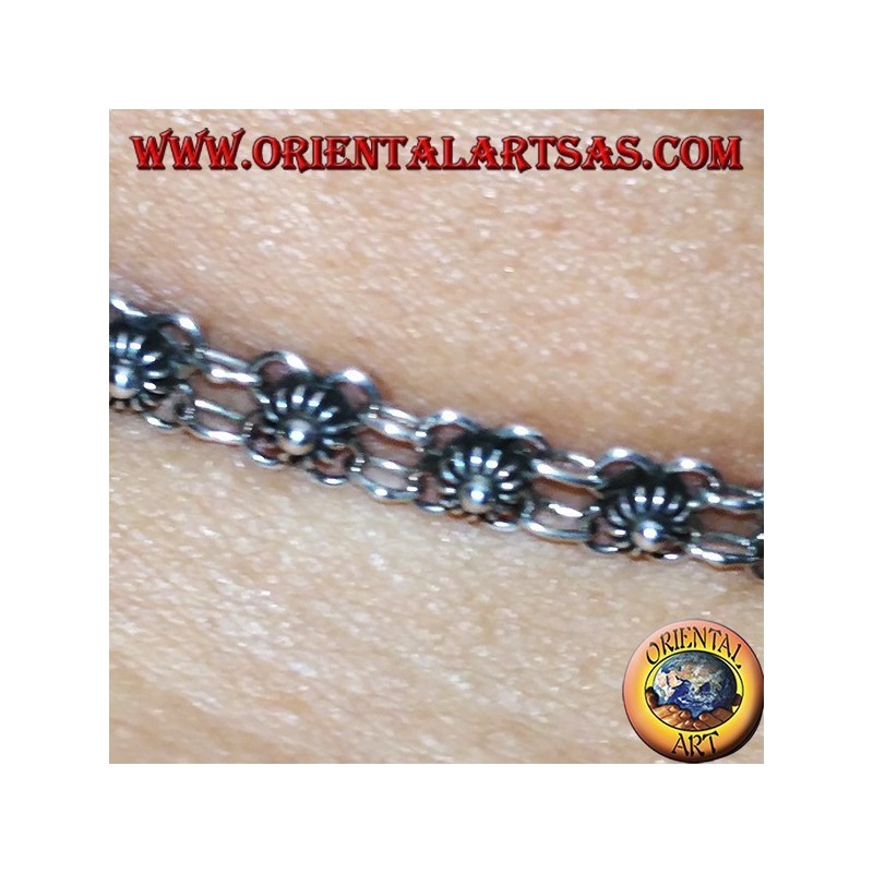 Collier en argent travaillant avec de petites fleurs (girogola)