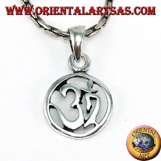 Silver medallion pendant with carved Oṁ Óm and Aum (Sacred syllable)