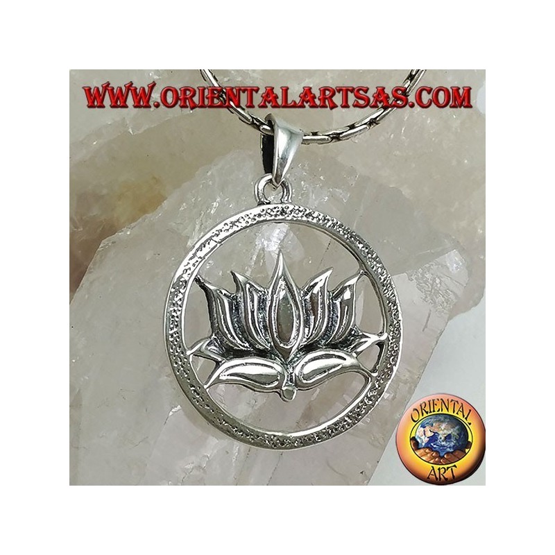 Pendentif argent fleur de Lotus dans le cercle
