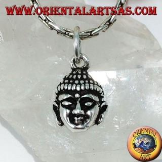 Pendentif en argent d'une petite tête de Bouddha