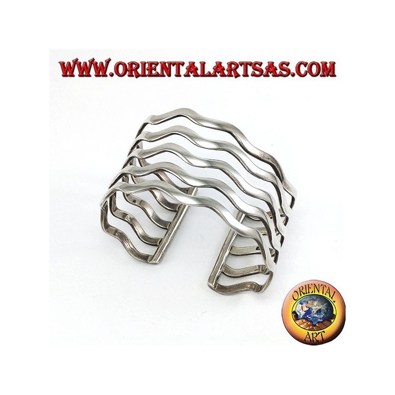 Rigid silver bracelet with five wavy bands