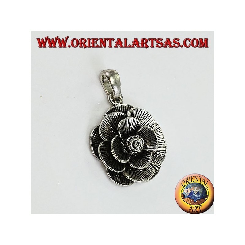 Pendentif en argent sous la forme d'une fleur rose (grand)