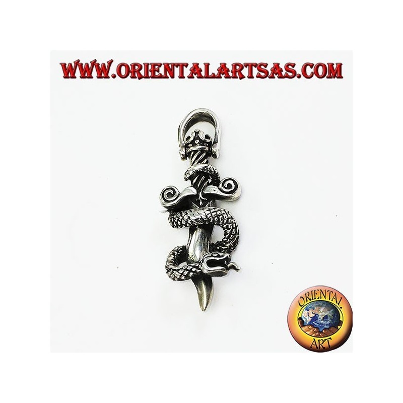 Pendentif en dague d'argent avec cobra