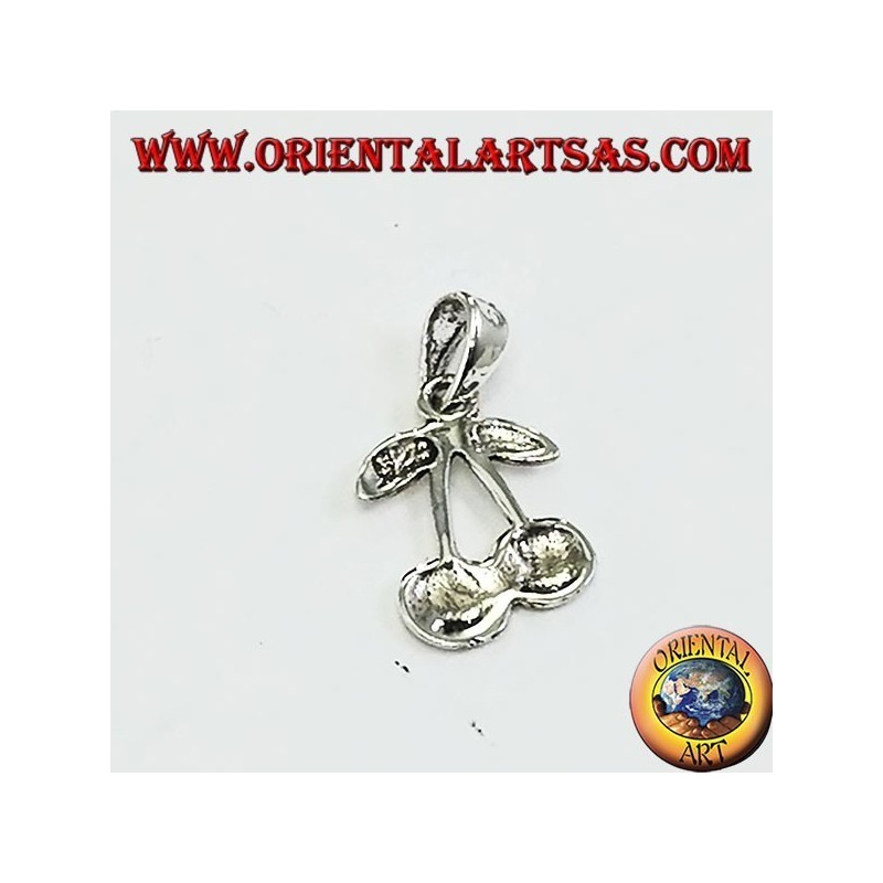 Pendentif en argent d'une paire de cerises