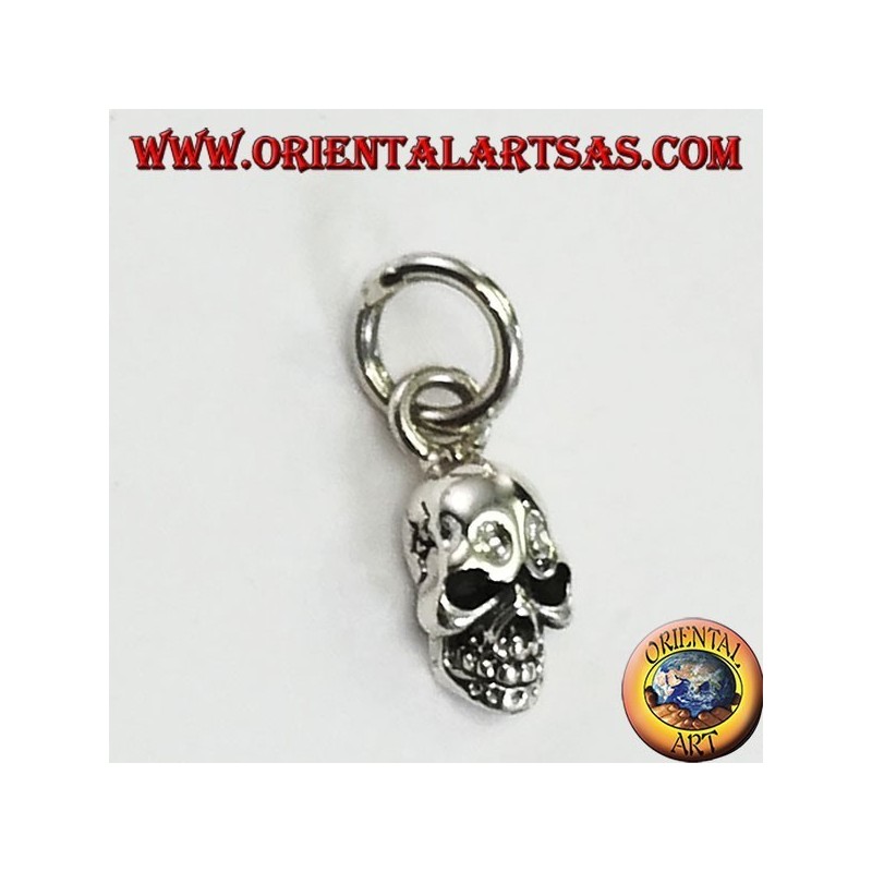 Pendant in silver, the skull of the hard