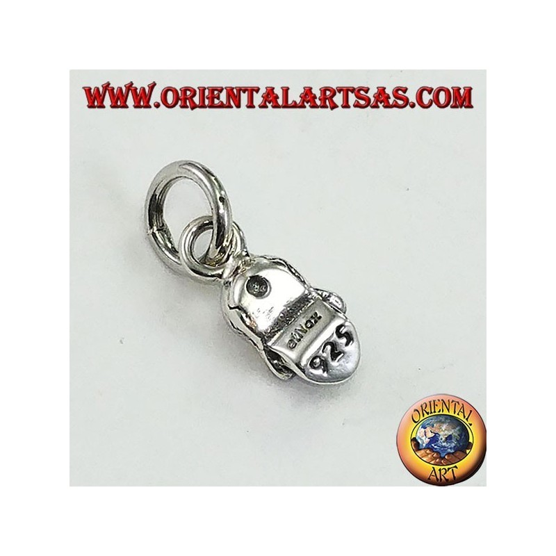 Pendant in silver, the skull of the hard