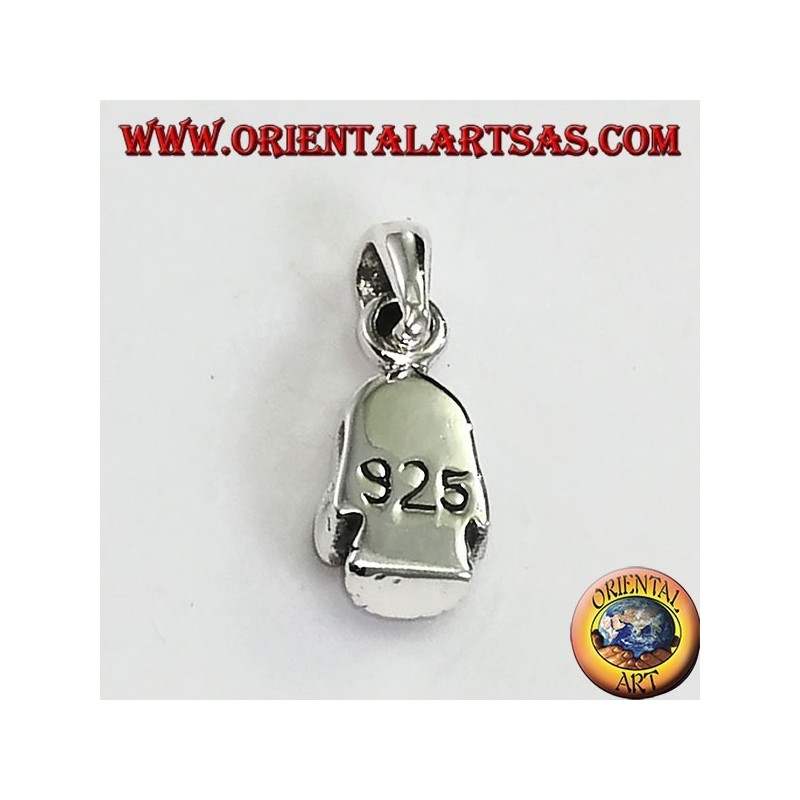 Solid silver pendant in the shape of a skull