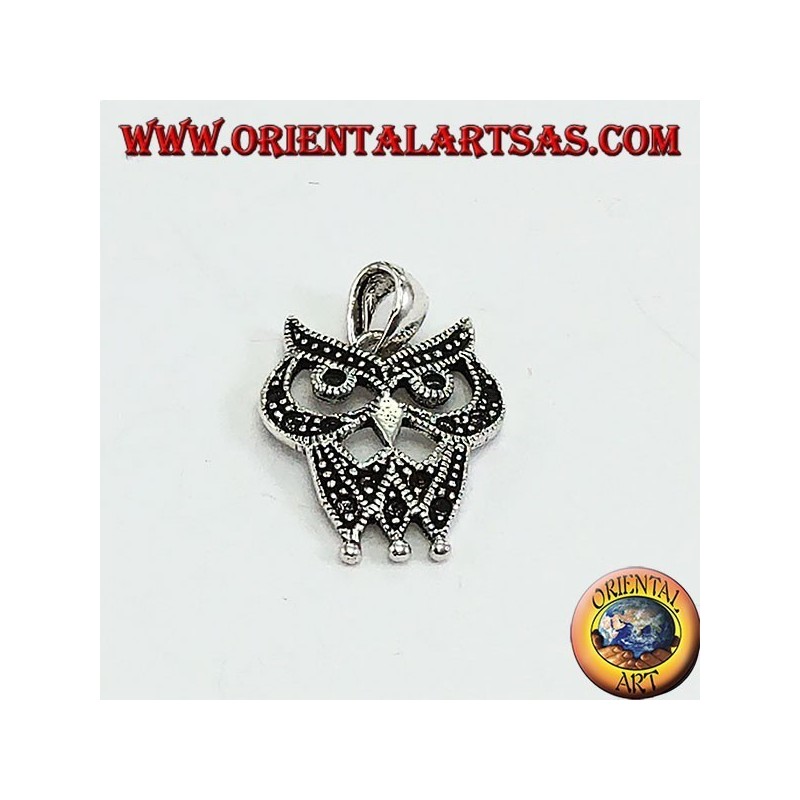 Pendentif en argent avec hibou pointillé