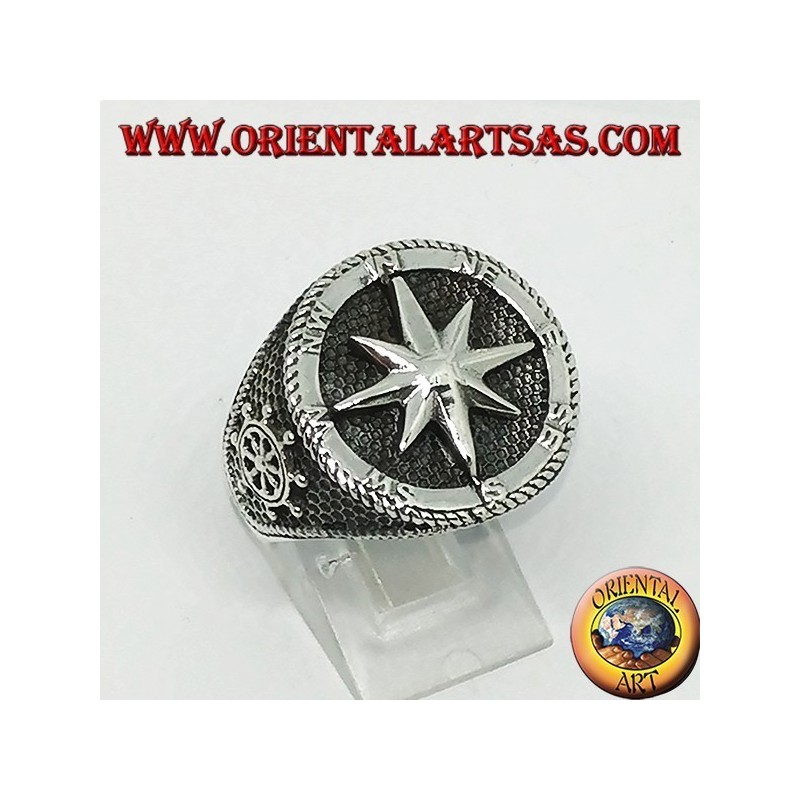 Bague en argent avec rose des vents, gouvernail et ancre sur les côtés