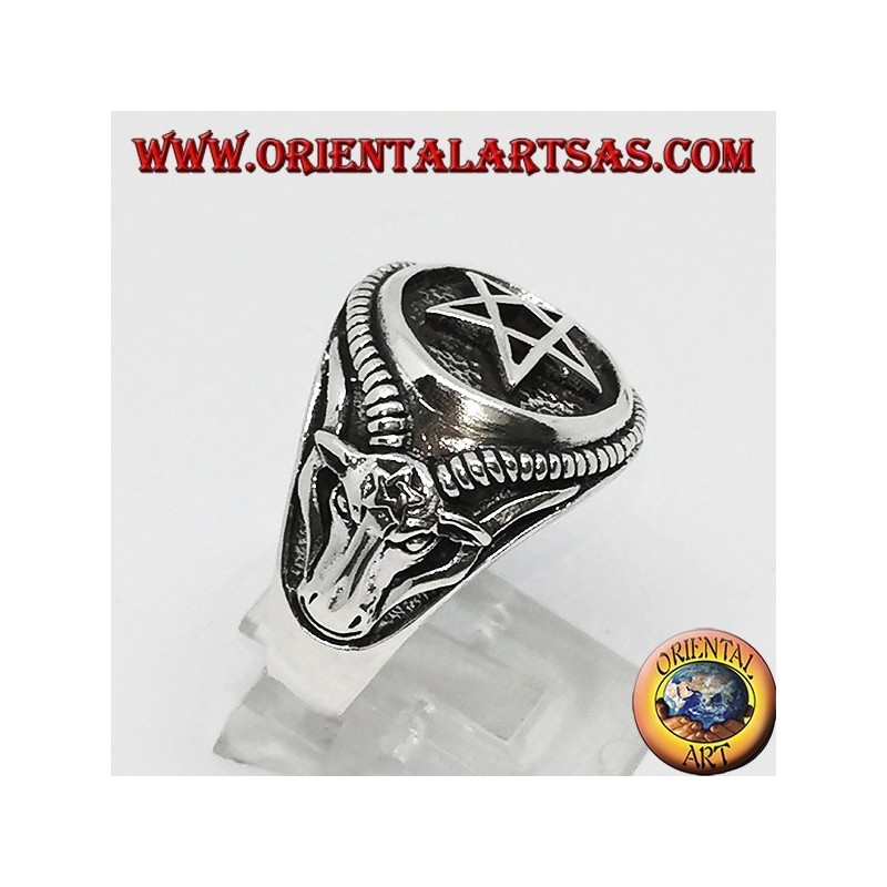 Bague en argent avec pentacle et Bafometto (le haricot de Mendes)
