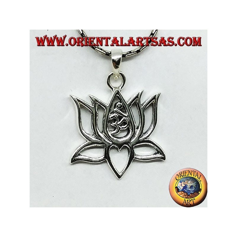 Colgante de plata flor de loto con sagrada silaba central om Aum