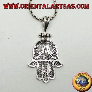 Pendentif dans les mains de Fatima ou Miriam Hamsa en filigrane