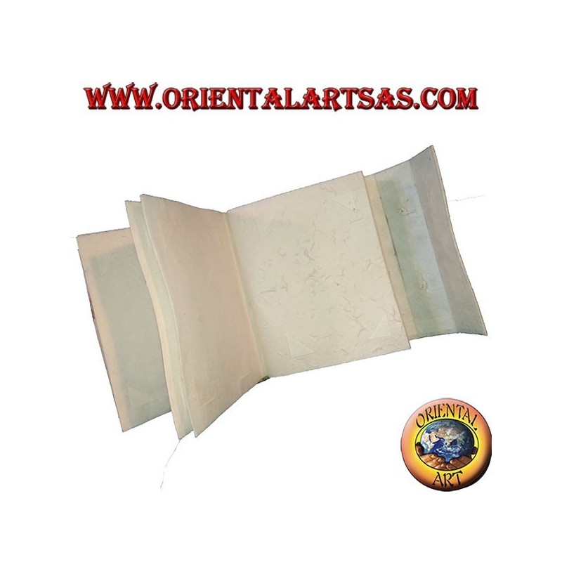 Photo album in rice paper and flower petals with closure, 20 cm