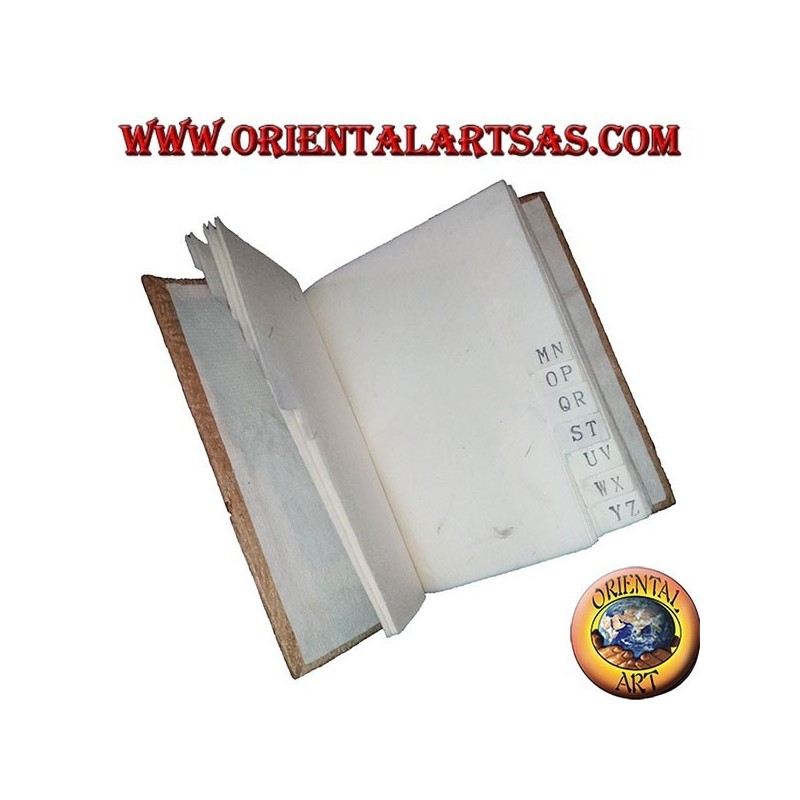 Agenda telefónica en corteza de árbol y papel de arroz, 12 cm.