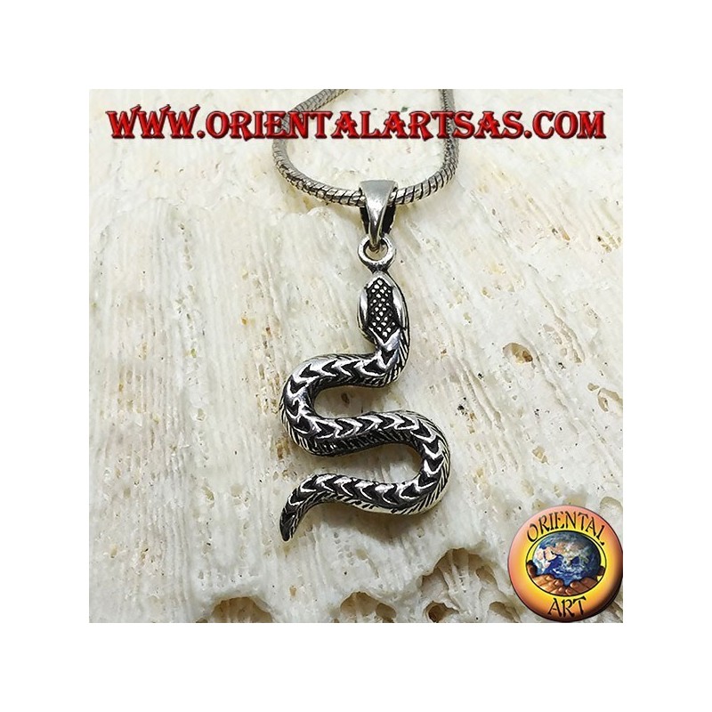 Pendentif en argent, serpent rampant