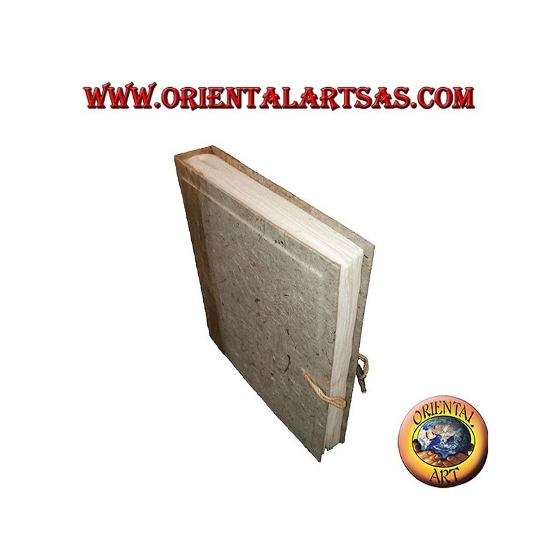 Photo album in tree bark with closure, 27 cm