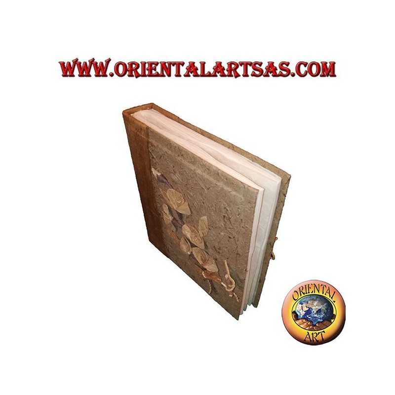 Photo album in tree bark with floral pattern, 27 cm