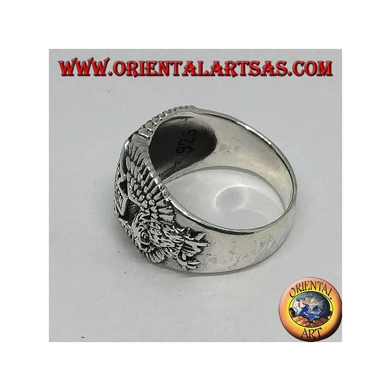Silver ring with the Harley Davidson logo among the eagles