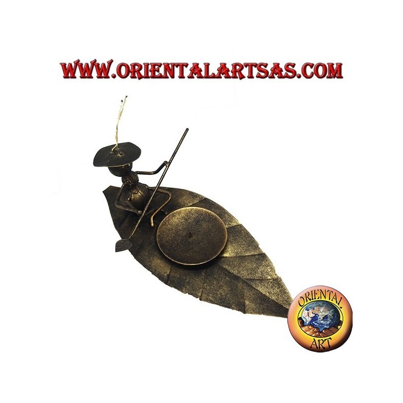 Wrought iron candle holder, ant ferrying machine on the leaf