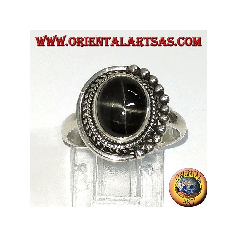 Anello in argento  con Black Star ovale incastonata