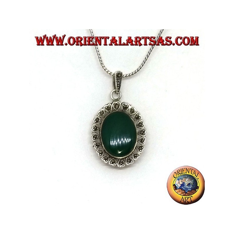 Silver pendant with oval green agate and heart marcasite on the edge