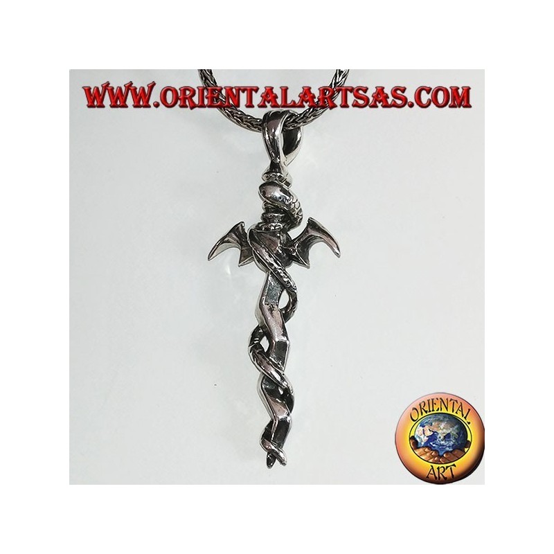 Colgante de plata, espada con serpiente retorcida.