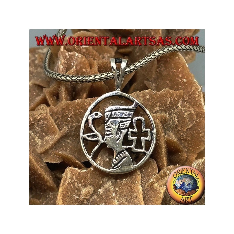 Pendentif en argent Néfertiti la reine égyptienne de la dix-huitième dynastie