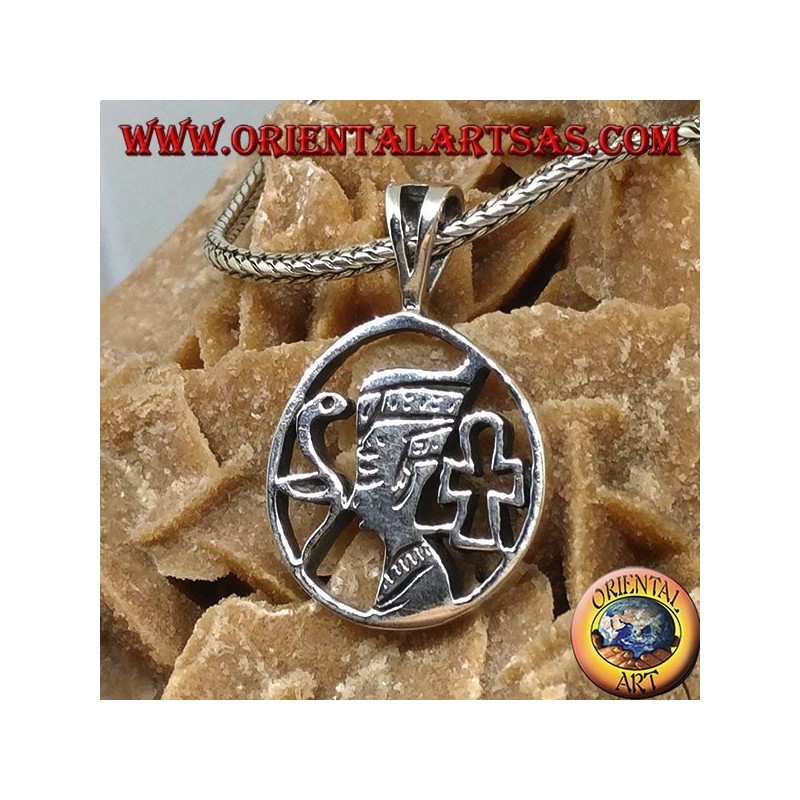 Pendentif en argent Néfertiti la reine égyptienne de la dix-huitième dynastie