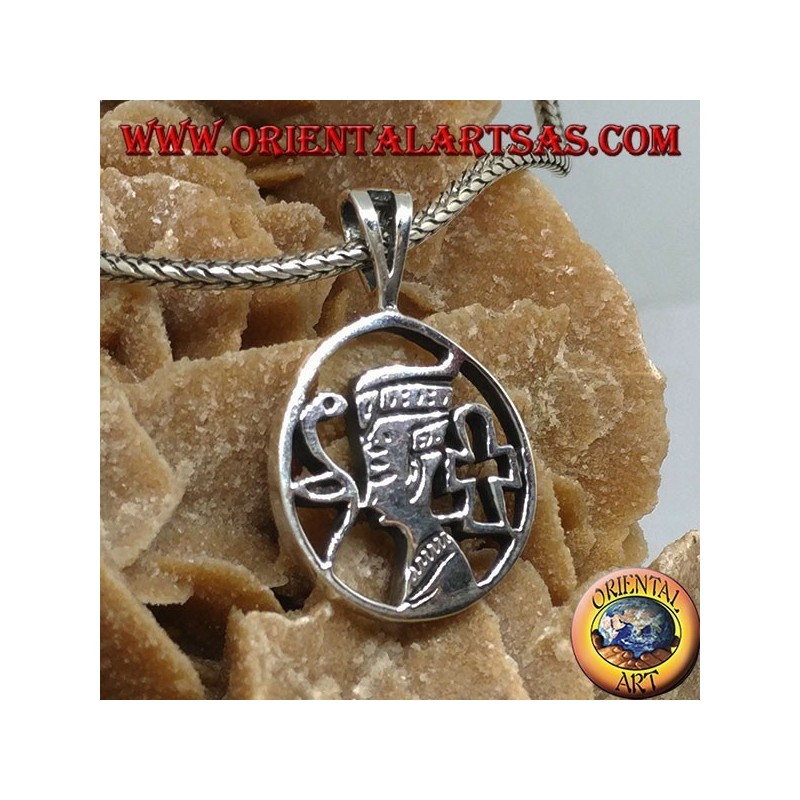 Pendentif en argent Néfertiti la reine égyptienne de la dix-huitième dynastie