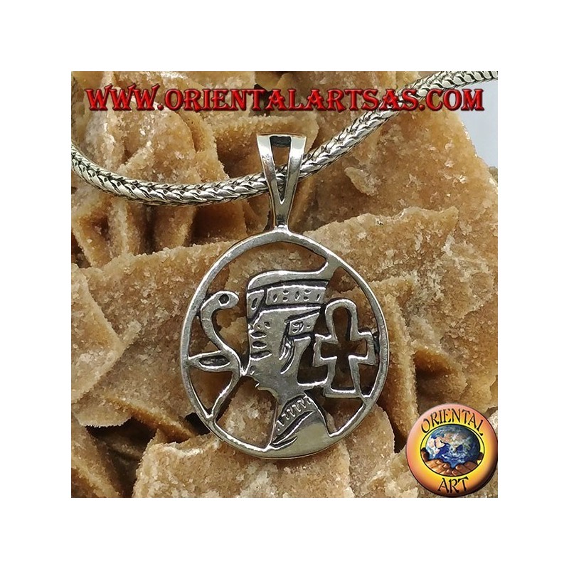 Pendentif en argent Néfertiti la reine égyptienne de la dix-huitième dynastie