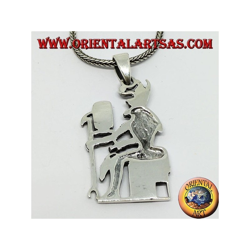 Pendentif en argent du dieu Horus assis sur le trône