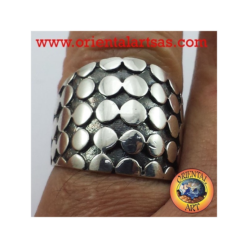 anello fascia borchiata