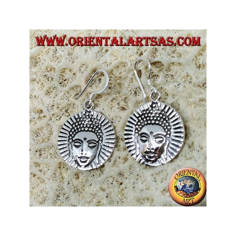 Pendientes de plata con forma de buda.