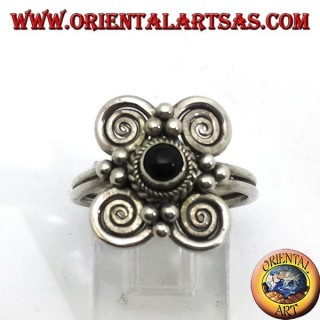 Silver ring with round onyx and 4 spirals around