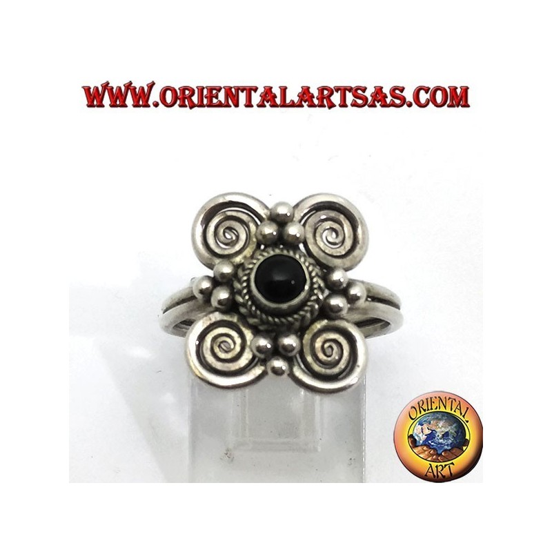 Anello in argento con onice tonda e 4 spirali  intorno