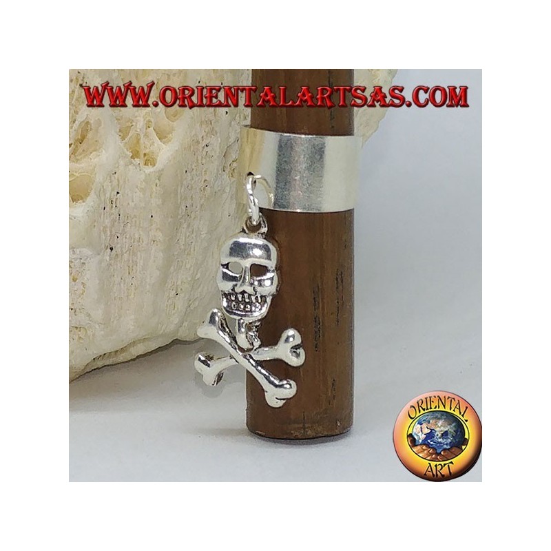 Ear Cuff in silver band with pendant skull