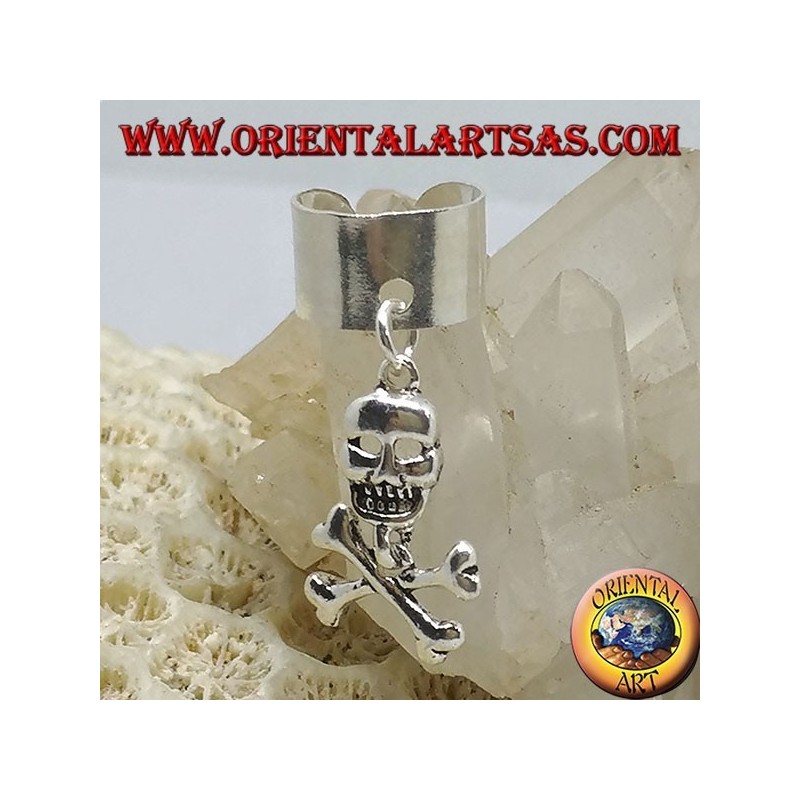 Boucle d'oreille en argent avec tête de mort