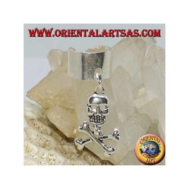 Boucle d'oreille en argent avec tête de mort