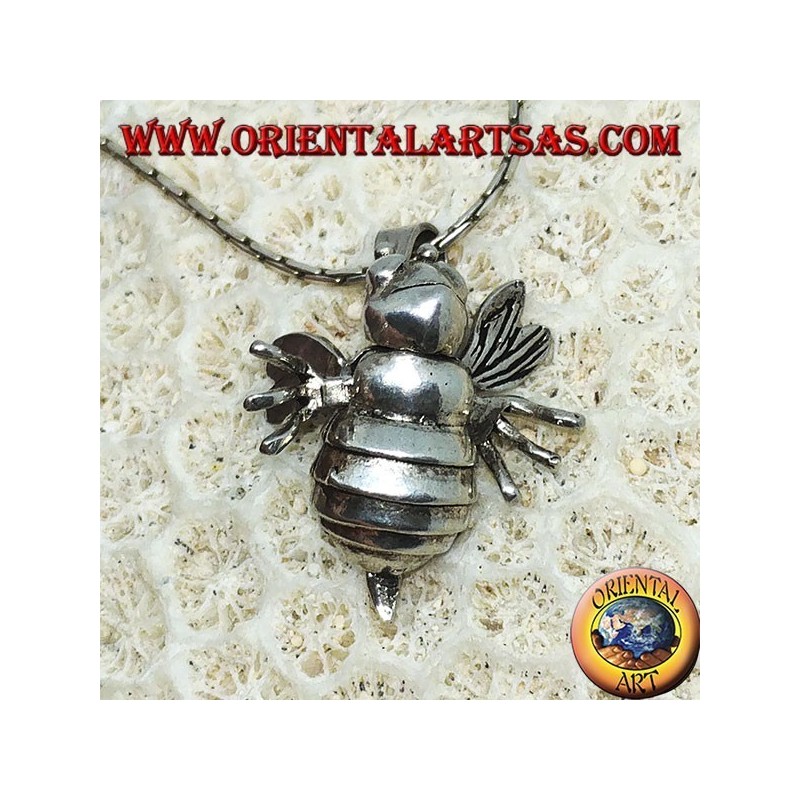 Pendant in silver bee queen mobile moves head and wings