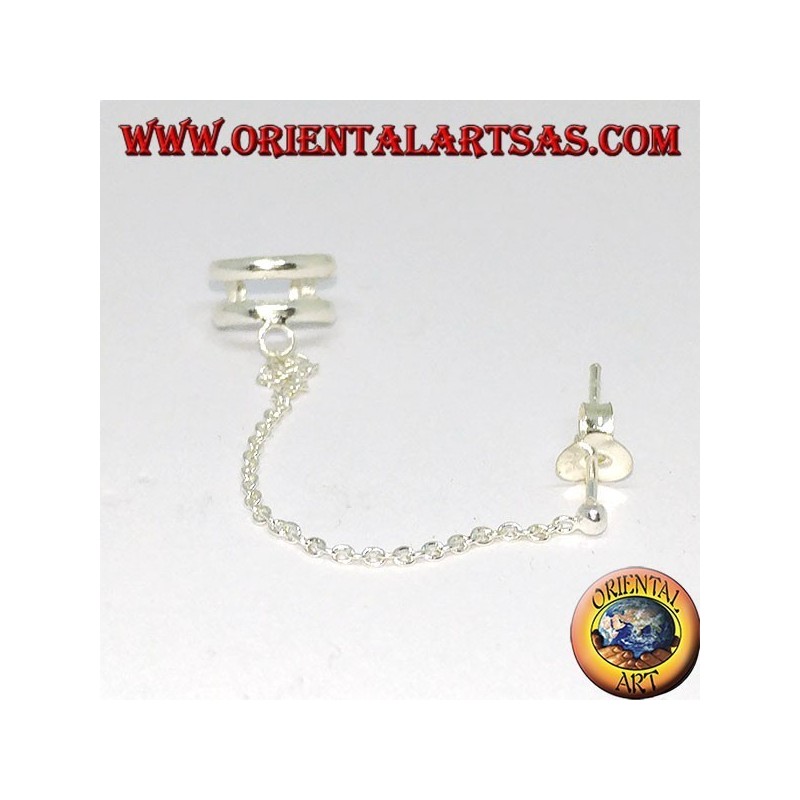 Pendiente Ear Cuff con cadena de plata, con dos círculos.