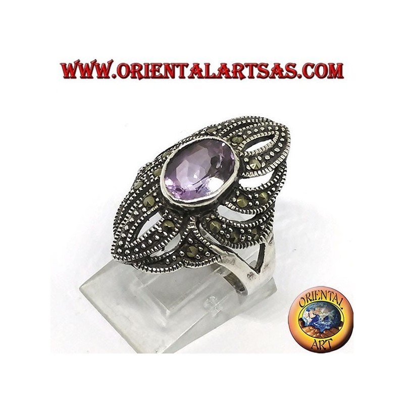 Bague en argent avec marcassite et améthyste ovale naturelle