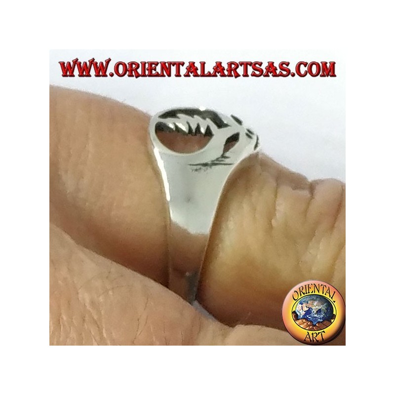 Silver ring, alien skull