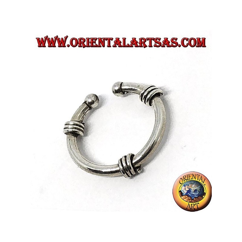 Ear Cuff en plata, pendiente de aro trabajado con tres espirales