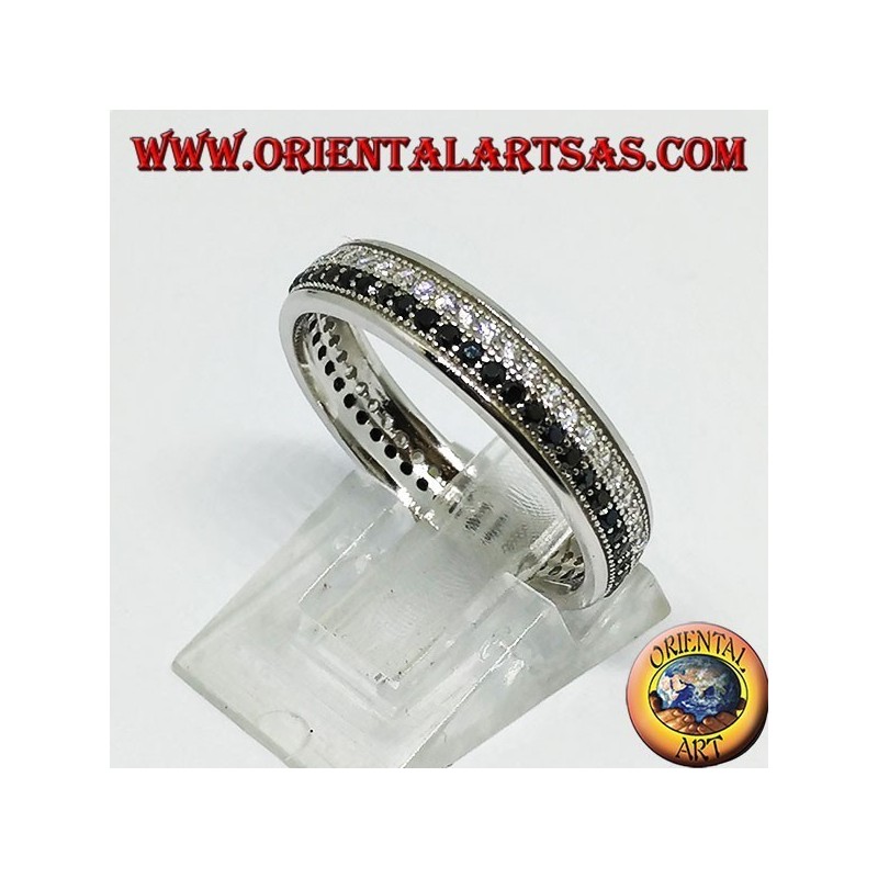 Ring aus Silber mit zwei Reihen Zirkonia, einer aus weißen Zirkonen und einer aus schwarzen Zirkonen