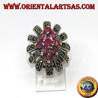 Bague en argent haut ovale avec 9 rubis sertie de marcassites